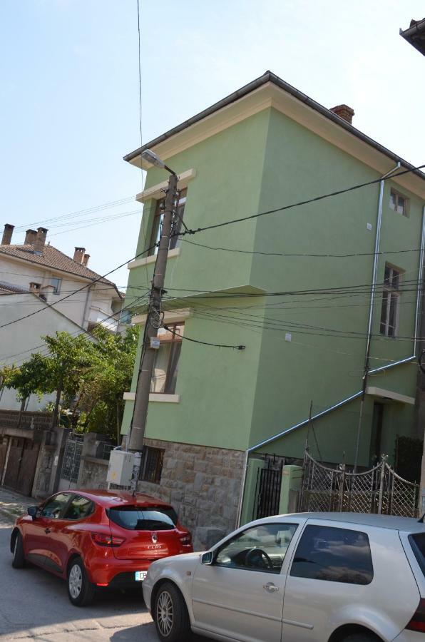 Our House In The Town Apartment Veliko Tŭrnovo Exterior photo